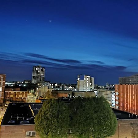 Paramount City View Swindon Exteriér fotografie